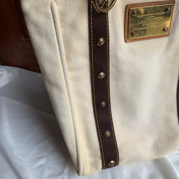 Authentic Louis Vuitton Canvas Antigua MM - Picture 6 of 15